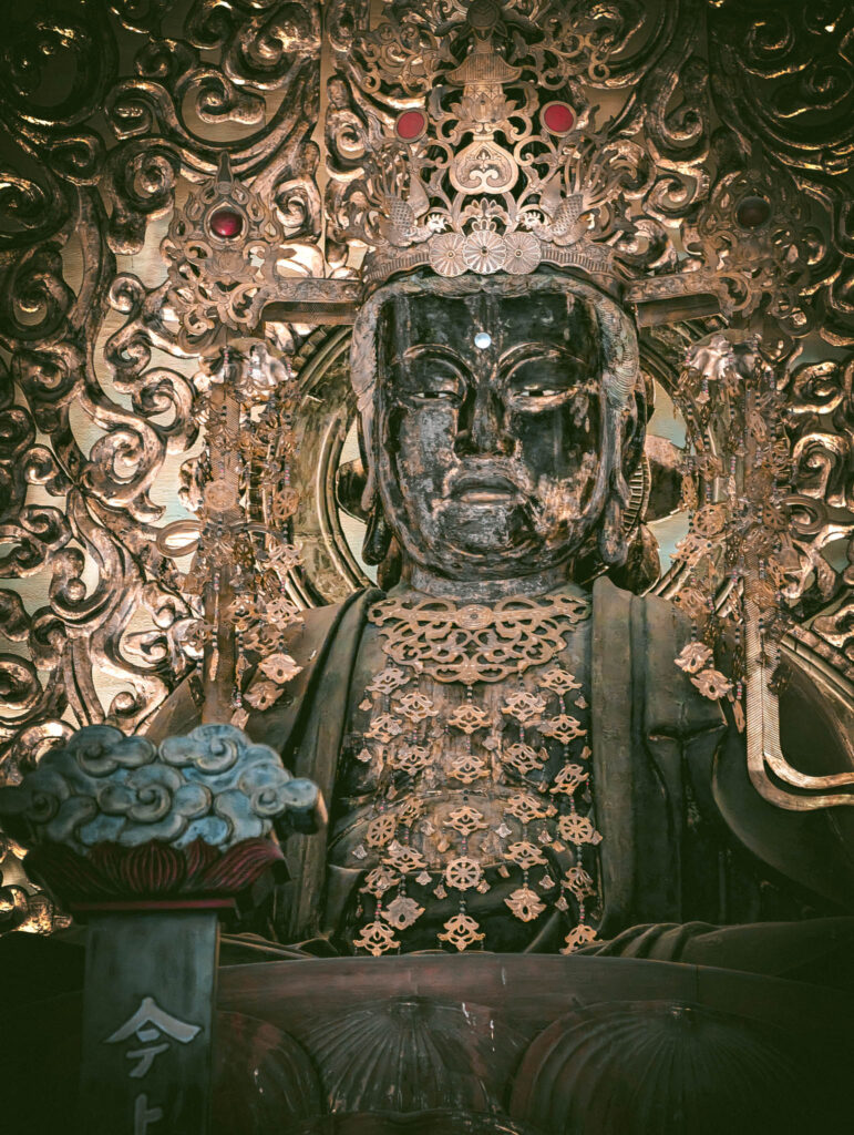 Engaku-ji, Kamakura (2025): Butsuden, Shaka Nyorai (restored, original 14th. c)