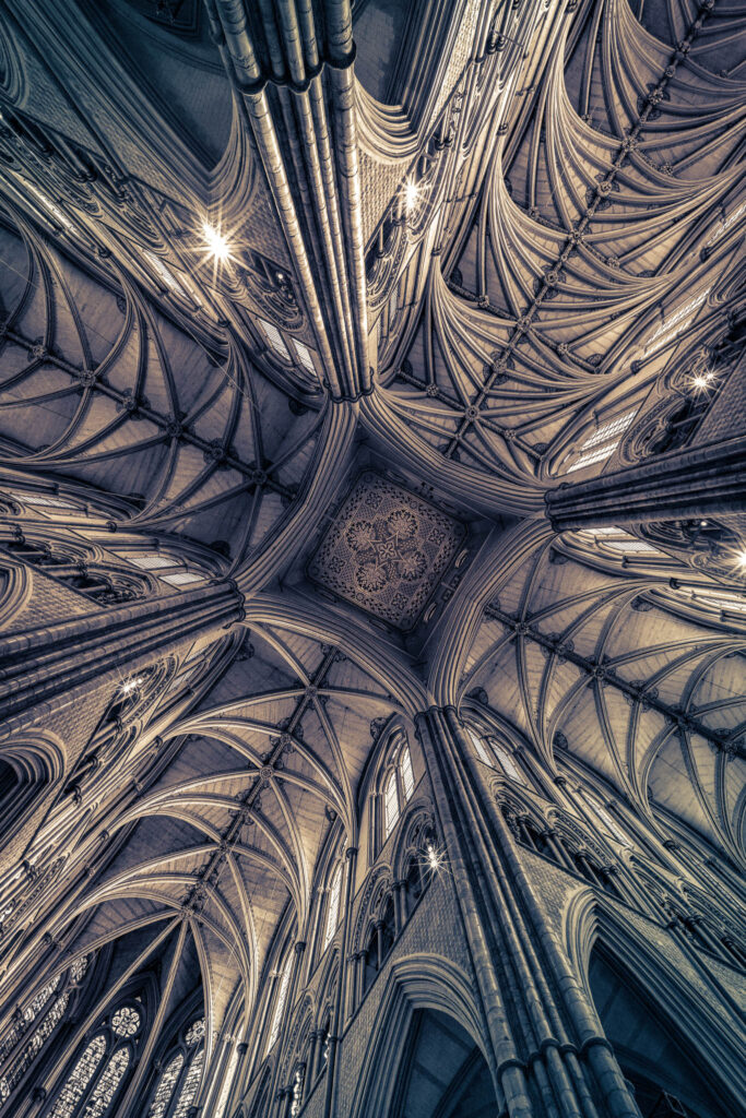 Westminster Abbey (photo April 17, 2023): crossing