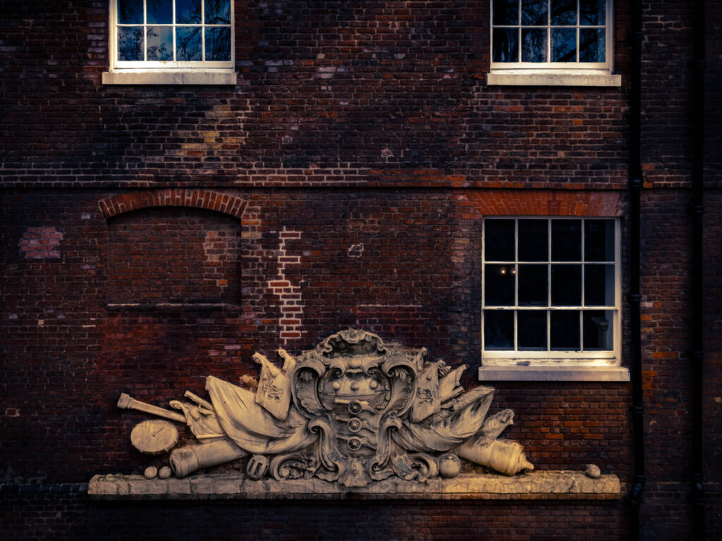 Tower of London (photo April 18, 2023): escutcheon at the New Armouries (1663)