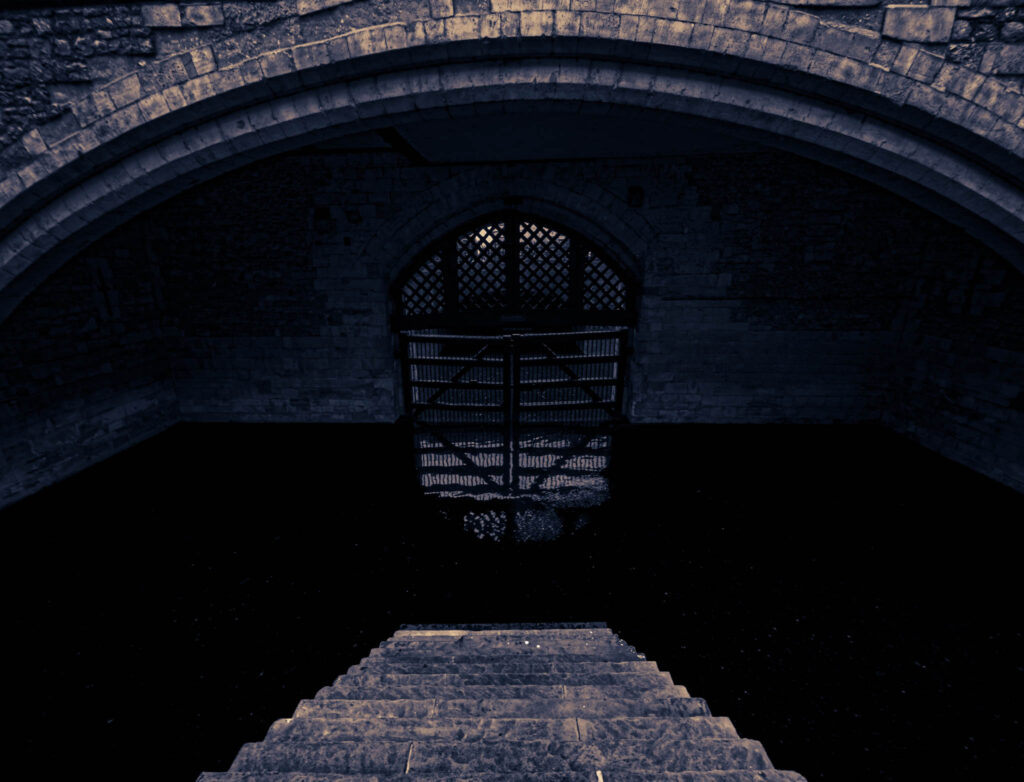 Tower of London (photo April 18, 2023) Traitor's Gate, St. Thomas' Tower (1275-1279), Traitor's Gate