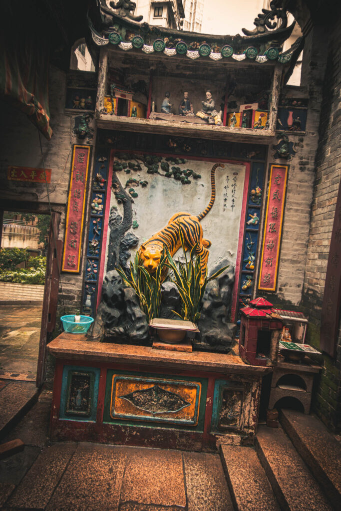 Tin Hau Temple, Causeway Bay 銅鑼灣天后古廟, Hong Kong (photo October 16, 2018)