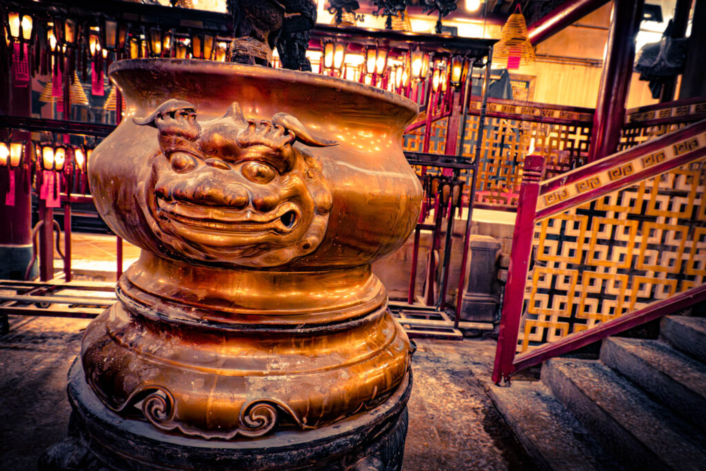 Man Mo Temple 文武廟, Sheung Wan, Hong Kong (photo October 14, 2018)