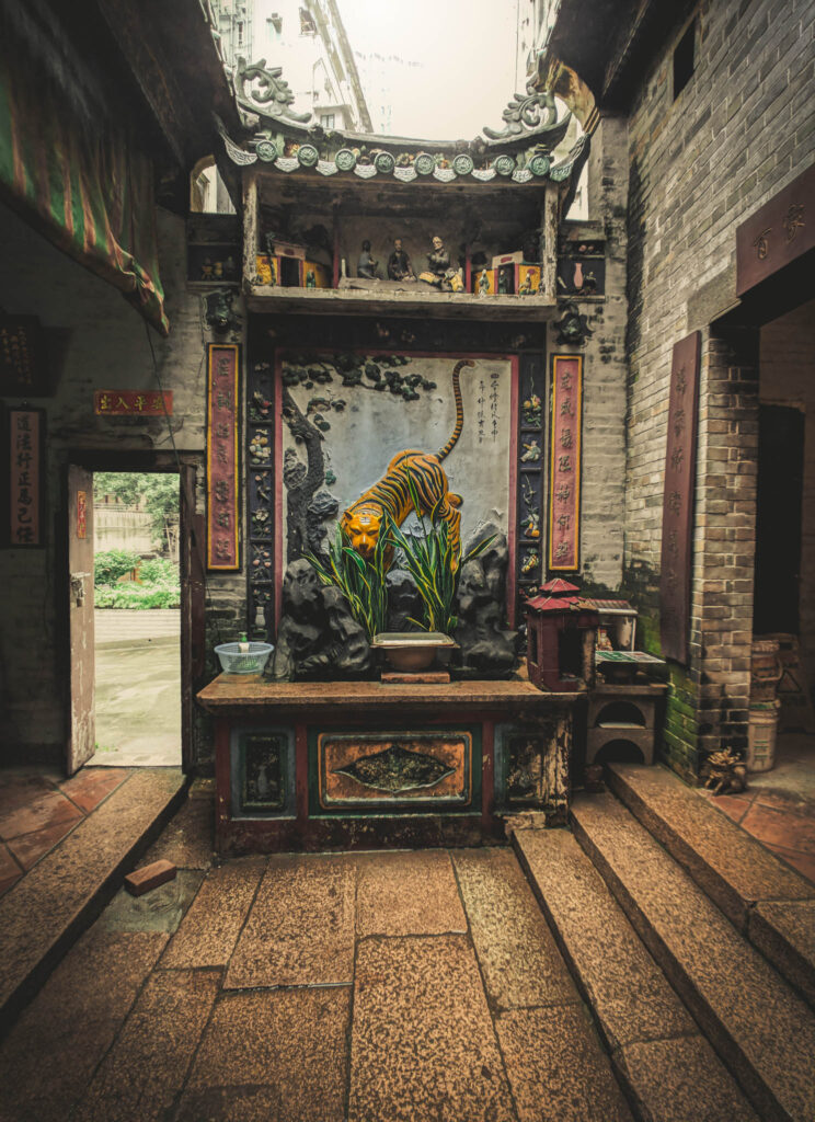 Tin Hau Temple, Causeway Bay 銅鑼灣天后古廟, Hong Kong (photo October 16, 2018)