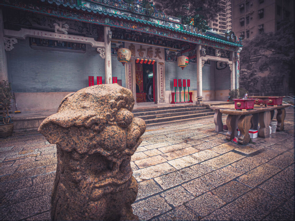 Tin Hau Temple, Causeway Bay 銅鑼灣天后古廟, Hong Kong (photo October 16, 2018)