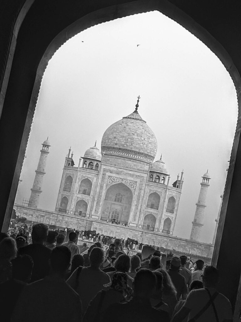 Taj Mahal (October 26, 2019): mausoleum through opening of Darwaza-i rauza (Great Gate)