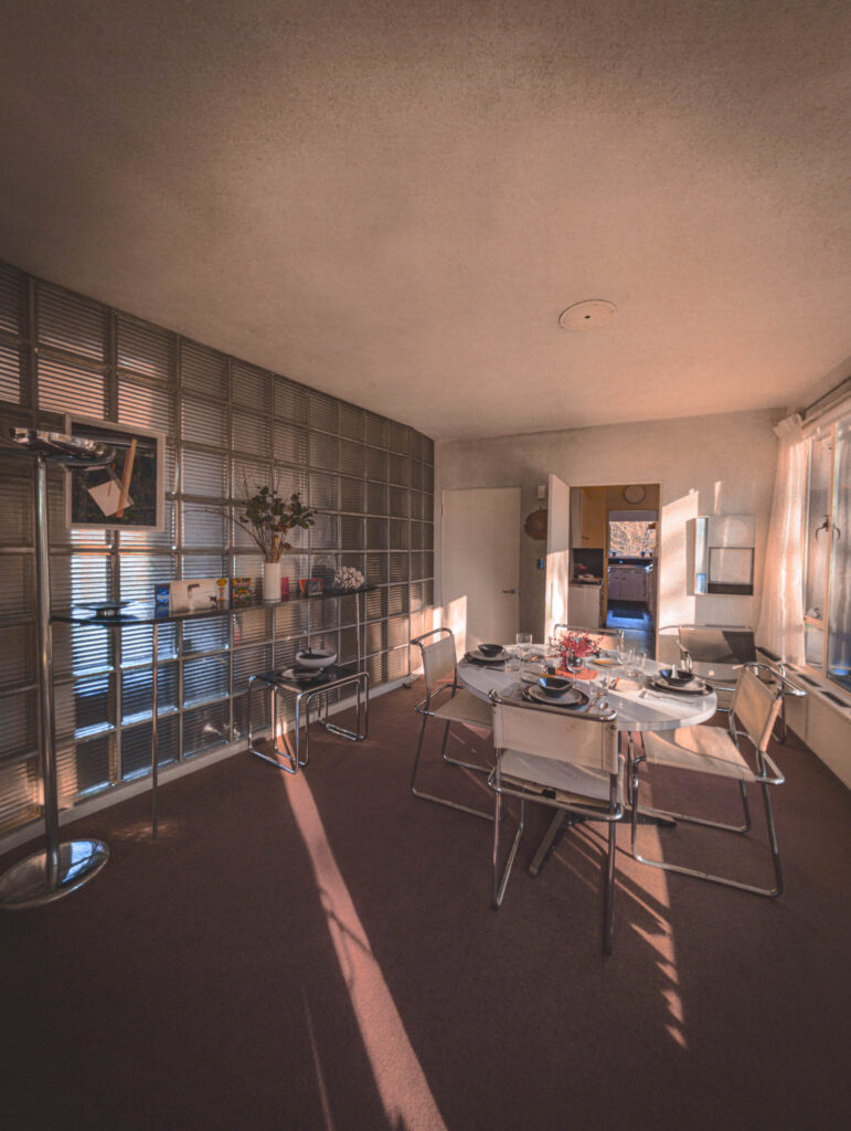 Gropius House, Lincoln, Massachussetts, b. 1939, Walter Gropius archit. (photo November 29, 2025): dining room with ceiling spotlight