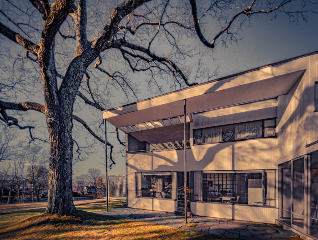 Gropius House, Lincoln, Massachussetts, b. 1939, Walter Gropius archit. (photo November 29, 2025): south elevation
