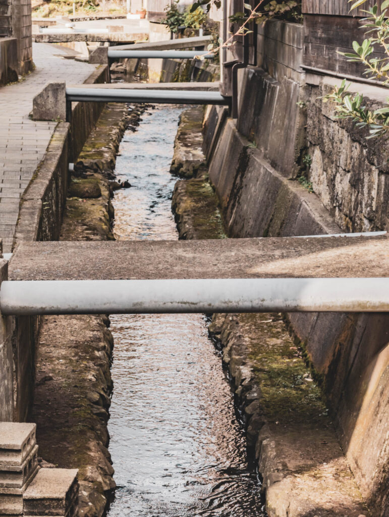 Shukunegi, Sado Island (photo November 6, 2025): Shokojigawa River and bridges.