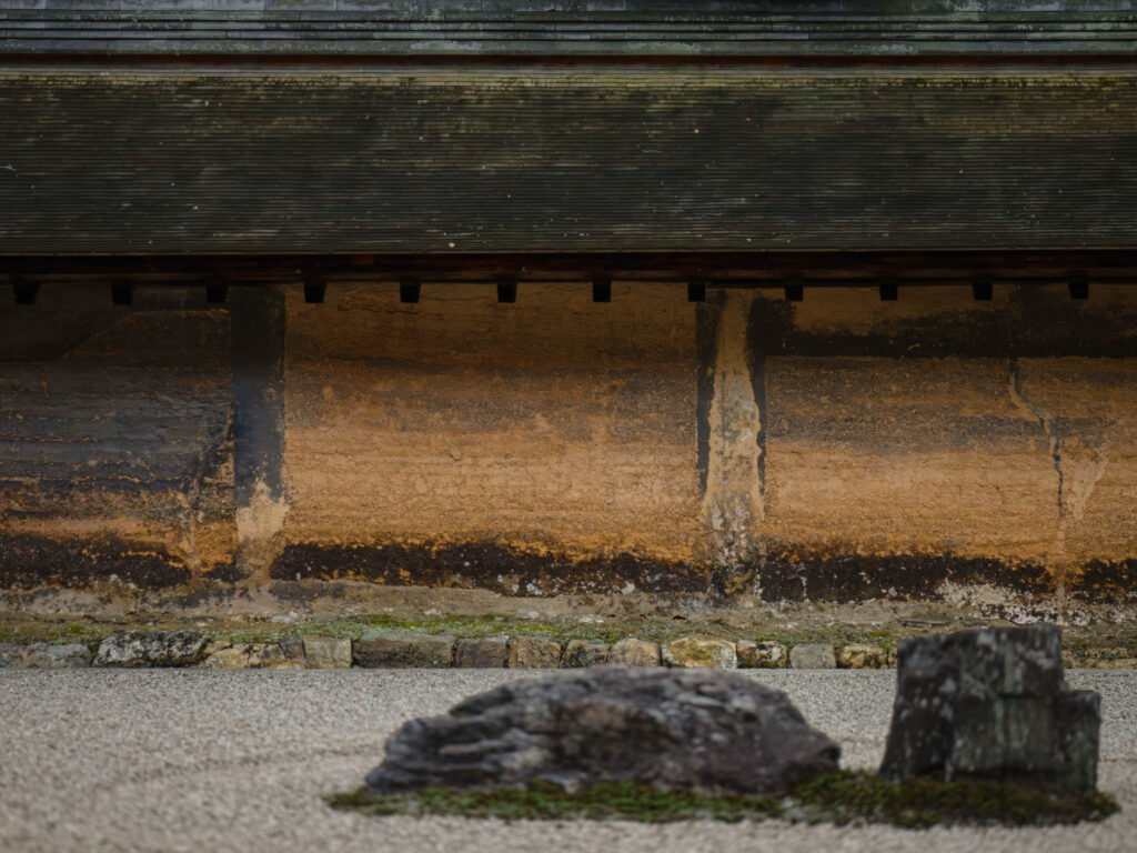 Hojo Teien karesansui rock garden, Ryōan-ji "Peaceful Dragon Temple", Kyoto (photo November 10, 2025): original design by painter Sōami (d.1525), current form late 18th C. by painter Akisato Rito (d. 1830) and/or "Kotaro" and "Hikojiro" sensui kawaramono (low-status riverbank workers).