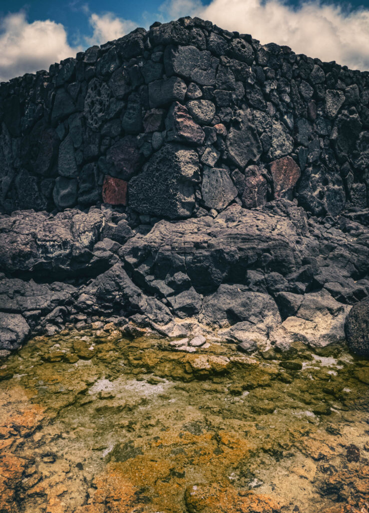 Puʻuhonua o Hōnaunau National Historical Park, Hōnaunau, Hawai'i (photo August 21, 2021): ʻĀleʻaleʻa heiau (māpele-style temple platform, burial site, and hula-viewing platform, oriented towards rising of star Arcturus).
