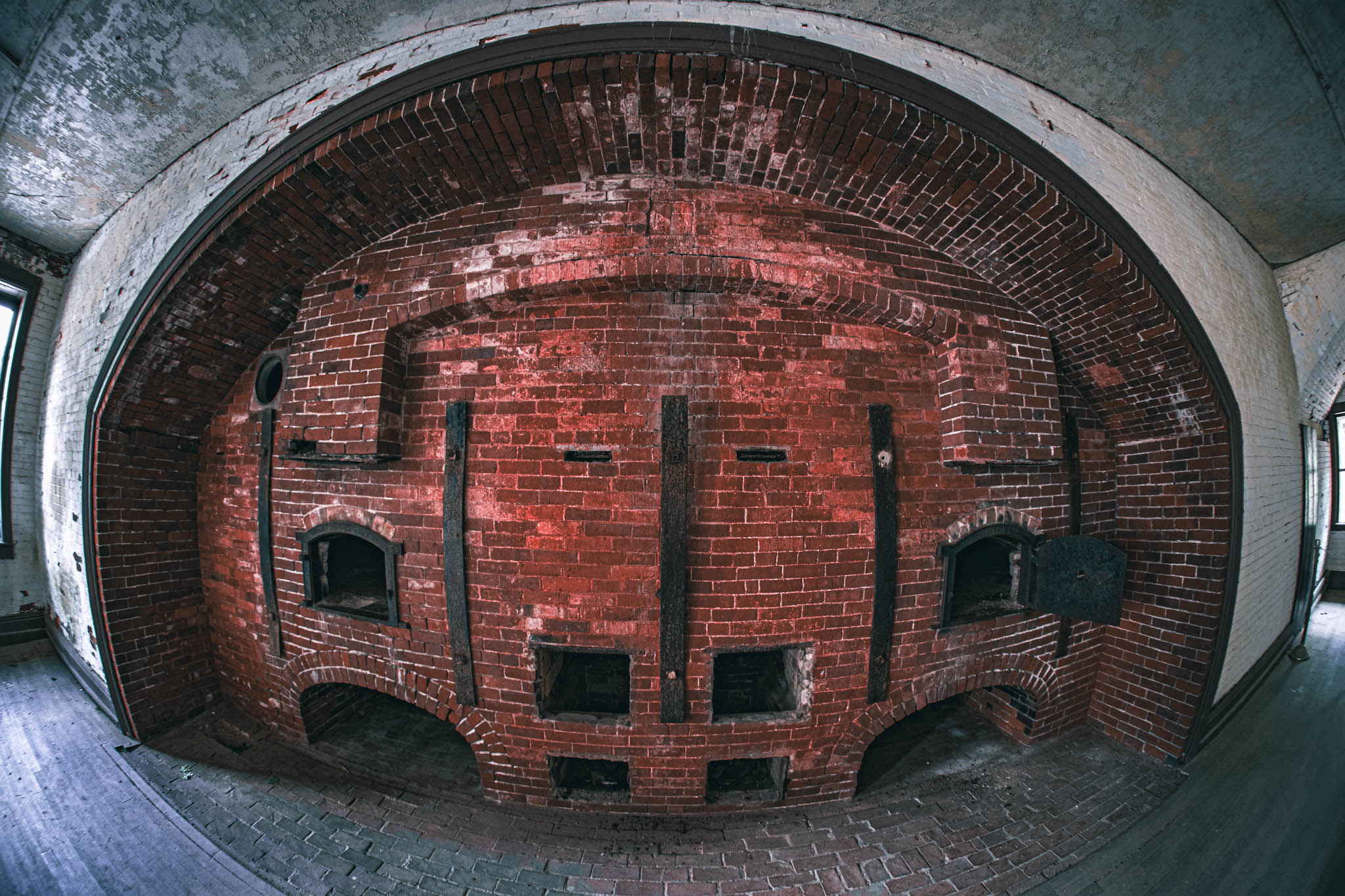 Fort Warren, Georges Island (photo June 19, 2026) mess kitchen with oven, Bastion C, 1850s.