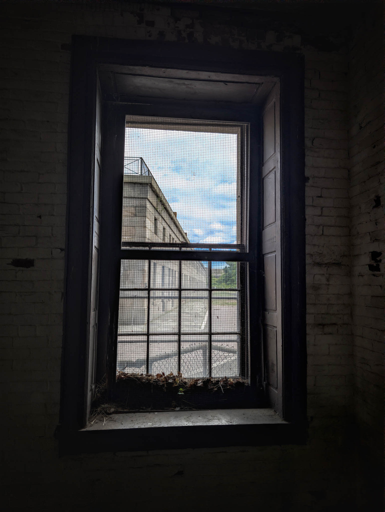 Fort Warren, Georges Island (photo June 19, 2026) Bastion C courtyard viewed from kitchen.
