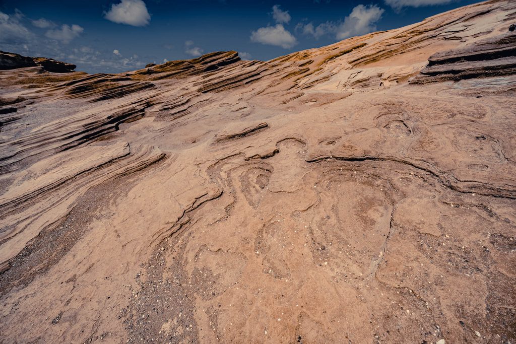 Kalanianaʻole Highway, Oahu Island (photo 15 August 2021): eroded lava shelf below the Lanai Lookout.